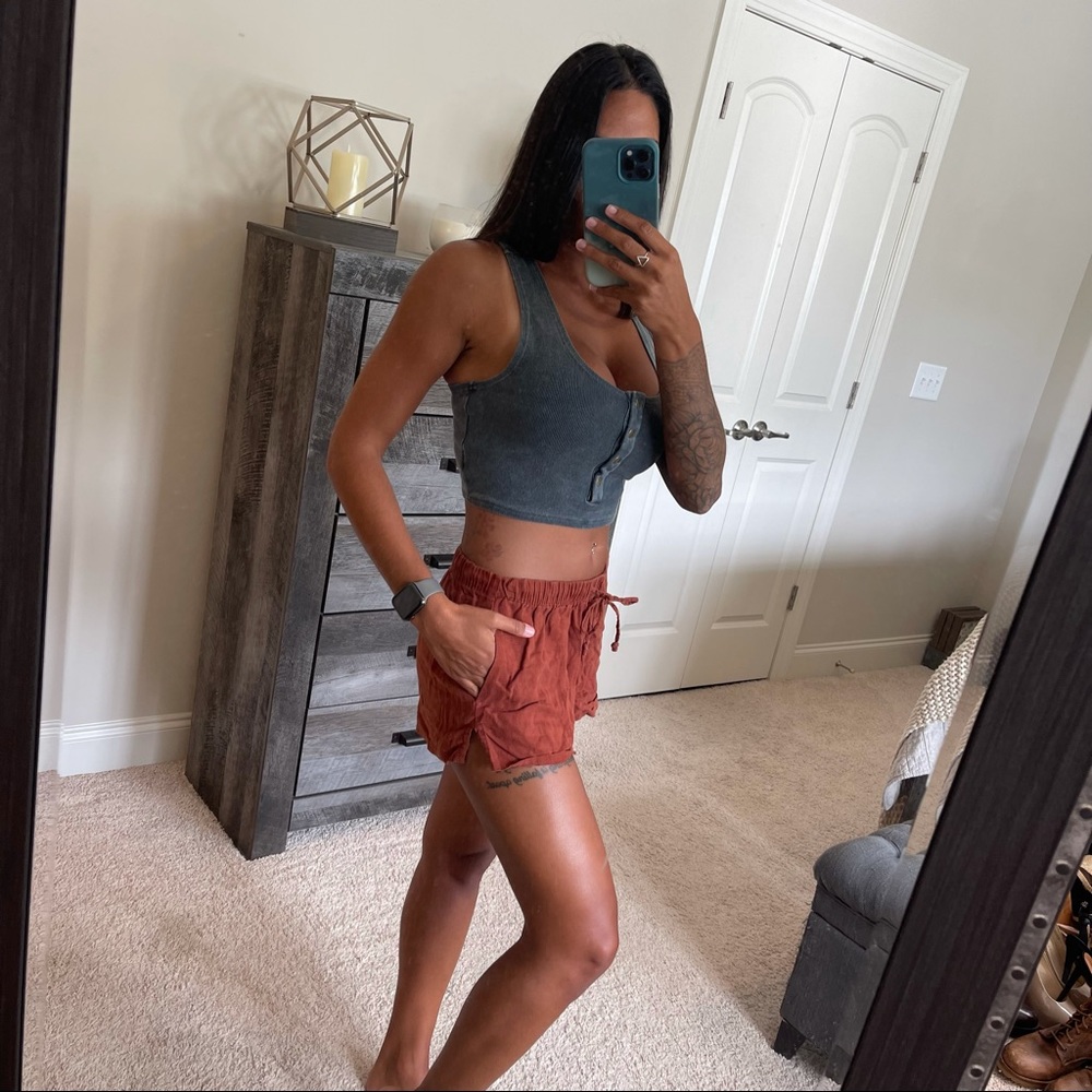 Rust Linen Shorts - Picture 2 of 7